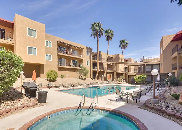 Holiday home Walk To Lake, Dining & Shops: Havasu