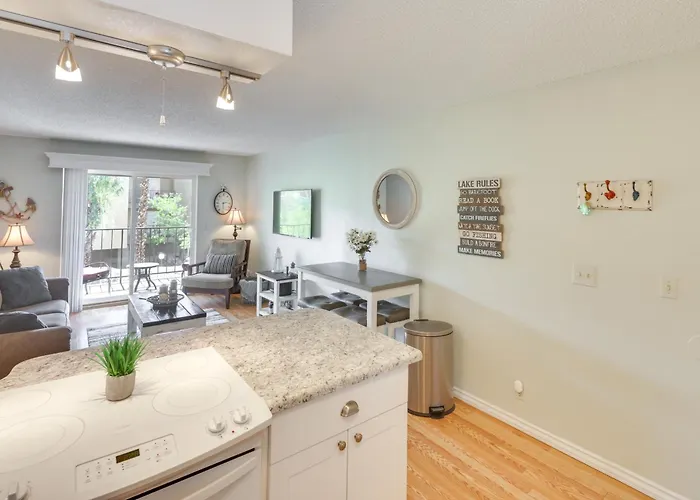 Walk To Lake, Dining & Shops: Havasu Holiday home Lake Havasu City