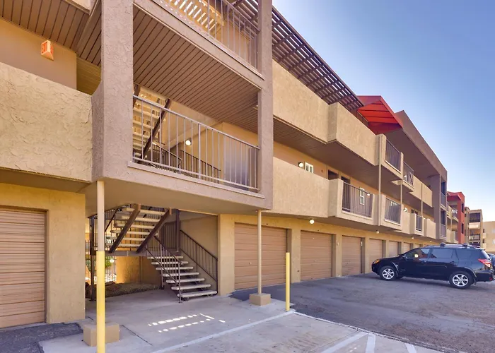 Holiday home Walk To Lake, Dining & Shops: Havasu