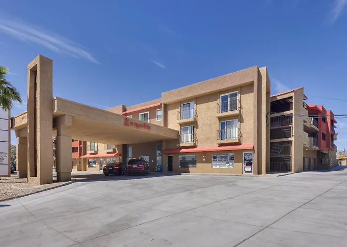Holiday home Walk To Lake, Dining & Shops: Havasu *